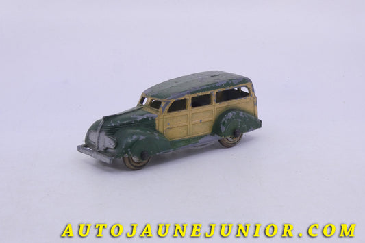 Le Tootsietoys Ford Breack Woody est en vente sur Auto Jaune Junior ! Découvrez nos collections de diecast Dinky-Toys, Corgi, Corgi-Toys, Solido, Norev… AutoJaune Junior ; Retrouvez AutoJauneJunior au magasin AutoJaune Paris, ouvert en 1984 par Vincent Espinasse. 