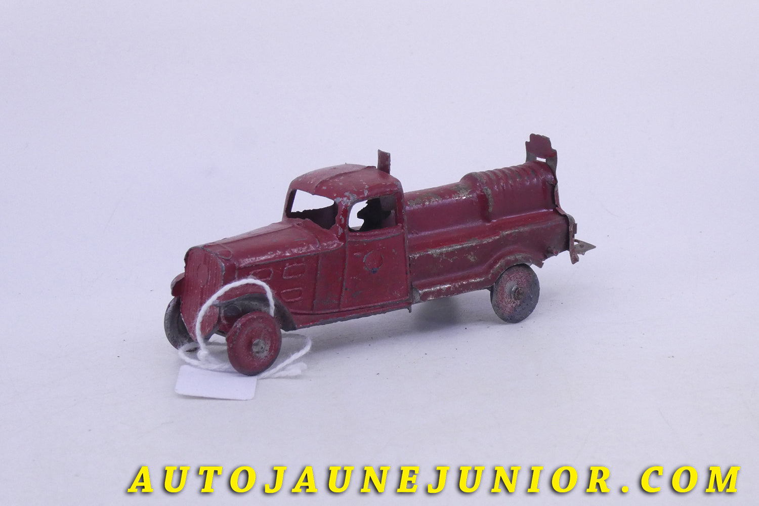 Le AR Peugeot 301premier secours pompier est en vente sur Auto Jaune Junior ! Découvrez nos collections de diecast Dinky-Toys, Corgi, Corgi-Toys, Solido, Norev… AutoJaune Junior ; Retrouvez AutoJauneJunior au magasin AutoJaune Paris, ouvert en 1984 par Vincent Espinasse. 