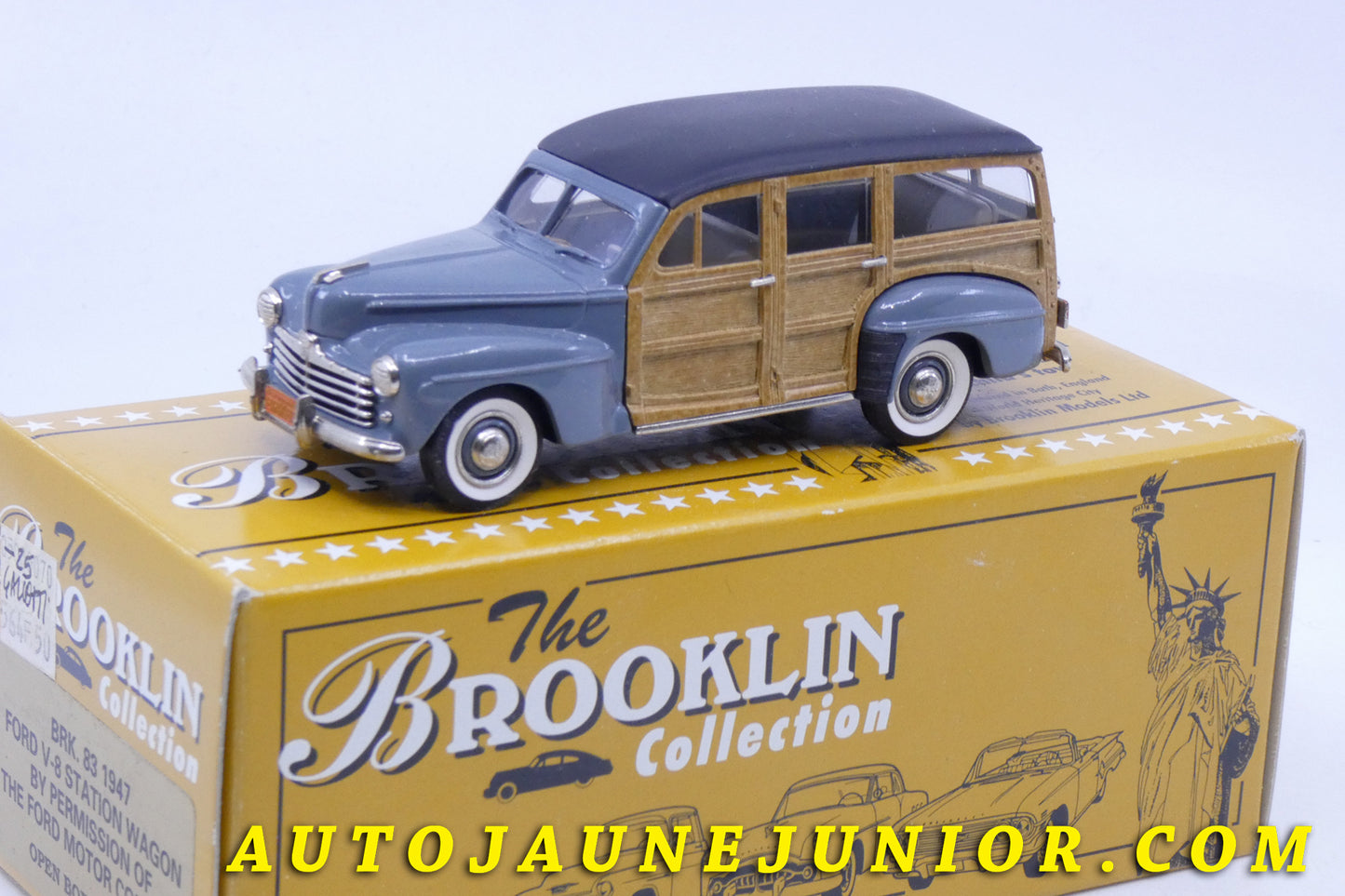Le #2404 - Brooklin - Ford - V8 Wagon Station "1947" BRK #83 est en vente sur Auto Jaune Junior ! Découvrez nos collections de diecast Dinky-Toys, Corgi, Corgi-Toys, Solido, Norev… Découvrez notre magasin physique , AutoJaune Paris, ouvert en 1984 par Vincent Espinasse. 41 rue Cavendish, 75019 Paris. Tel : 01 42 40 61 23. Ouvert les mardi et vendredi de 13h à 19h. 
