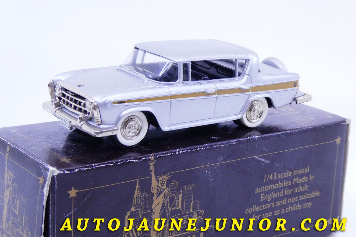Le #2409 - Brooklin - Rambler - Rebel - 1957 est en vente sur Auto Jaune Junior ! Découvrez nos collections de diecast Dinky-Toys, Corgi, Corgi-Toys, Solido, Norev… Découvrez notre magasin physique , AutoJaune Paris, ouvert en 1984 par Vincent Espinasse. 41 rue Cavendish, 75019 Paris. Tel : 01 42 40 61 23. Ouvert les mardi et vendredi de 13h à 19h. 
