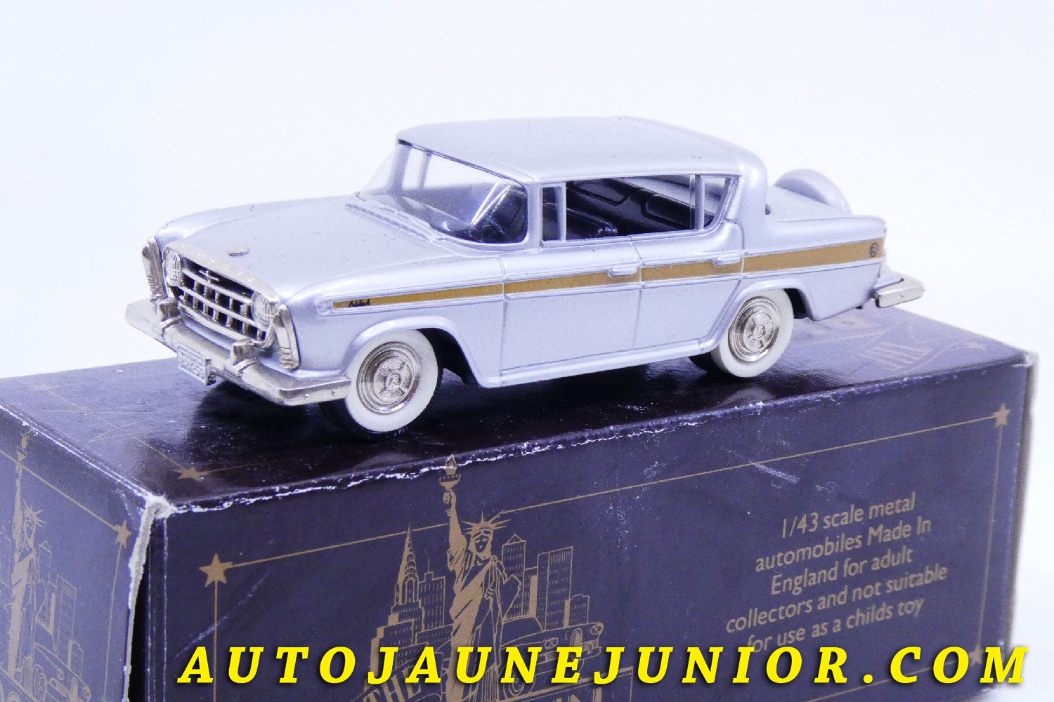 Le #2409 - Brooklin - Rambler - Rebel - 1957 est en vente sur Auto Jaune Junior ! Découvrez nos collections de diecast Dinky-Toys, Corgi, Corgi-Toys, Solido, Norev… Découvrez notre magasin physique , AutoJaune Paris, ouvert en 1984 par Vincent Espinasse. 41 rue Cavendish, 75019 Paris. Tel : 01 42 40 61 23. Ouvert les mardi et vendredi de 13h à 19h. 