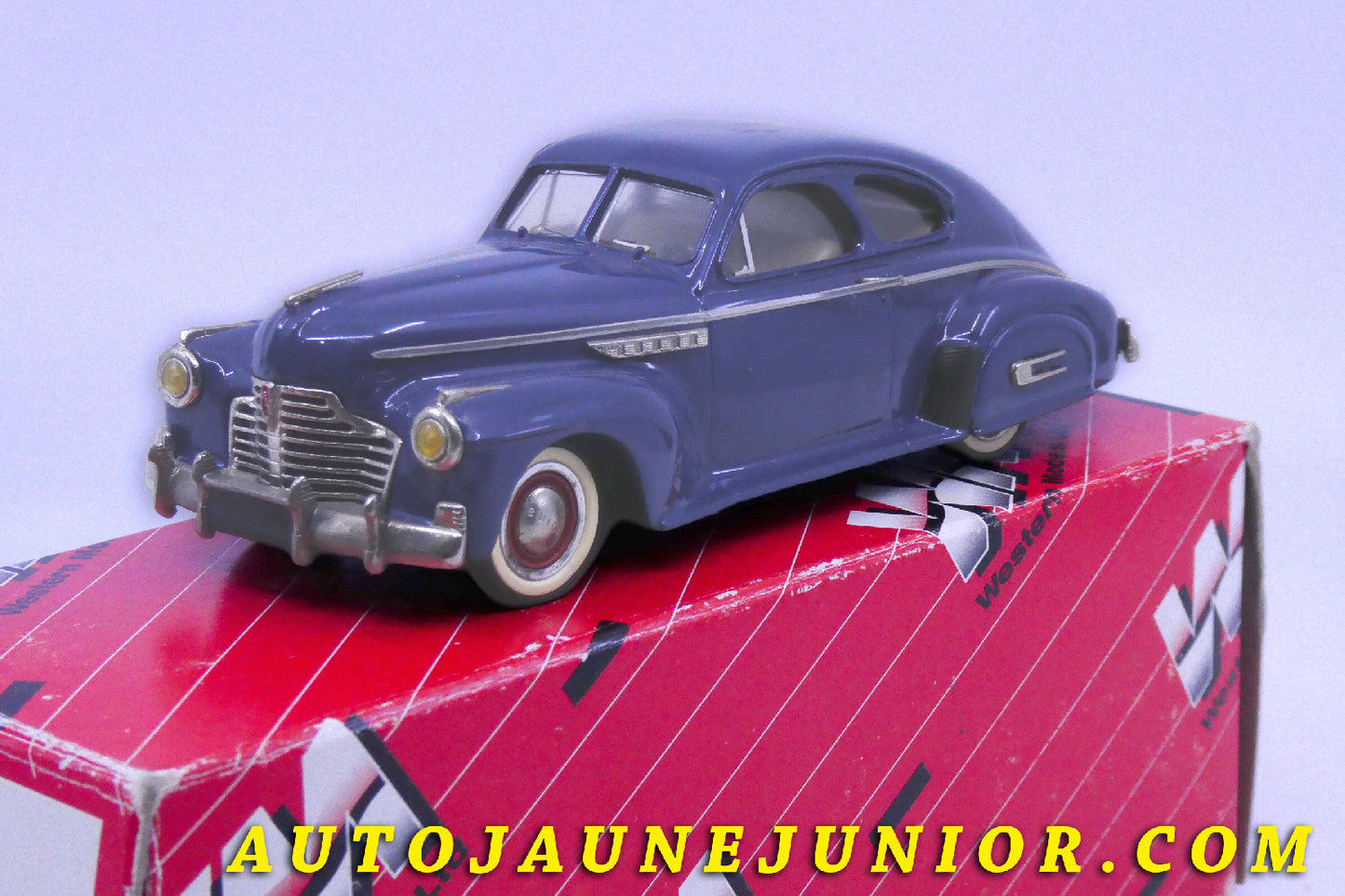 Le #2428 - Western Model - Buick - 4 Door Sedan "1941" est en vente sur Auto Jaune Junior ! Découvrez nos collections de diecast Dinky-Toys, Corgi, Corgi-Toys, Solido, Norev… Découvrez notre magasin physique , AutoJaune Paris, ouvert en 1984 par Vincent Espinasse. 41 rue Cavendish, 75019 Paris. Tel : 01 42 40 61 23. Ouvert les mardi et vendredi de 13h à 19h. 