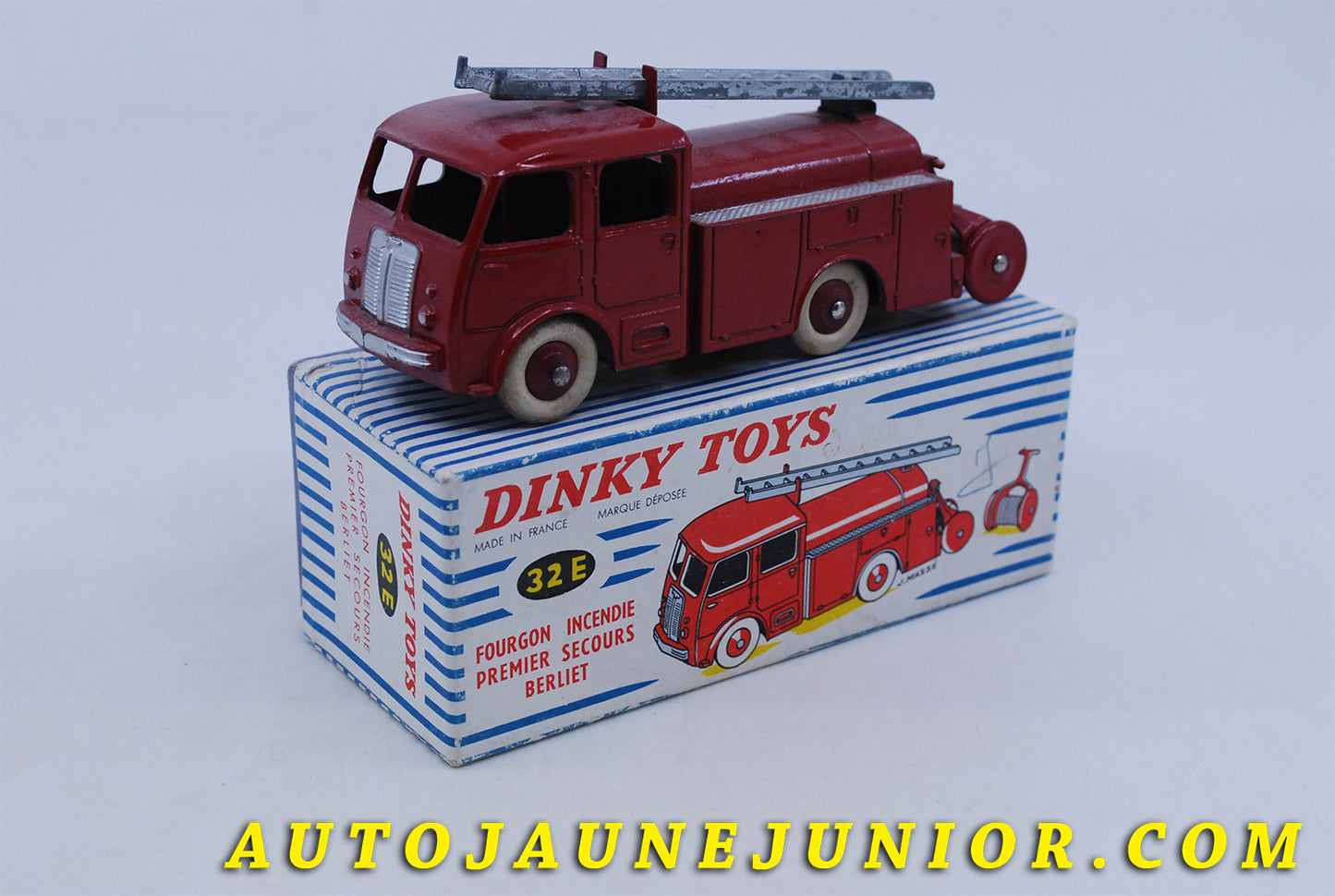 #5807 - Dinky Toys France - Lincoln - First release
