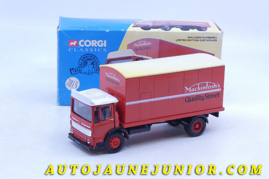 Le #2609 - Corgi Toys - AEC - Camion Fourgon "Mackintosh's" est en vente sur Auto Jaune Junior ! Découvrez nos collections de diecast Dinky-Toys, Corgi, Corgi-Toys, Solido, Norev… Découvrez notre magasin physique , AutoJaune Paris, ouvert en 1984 par Vincent Espinasse. 41 rue Cavendish, 75019 Paris. Tel : 01 42 40 61 23. Ouvert les mardi et vendredi de 13h à 19h. 