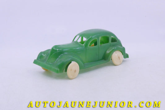 Le Lapin Studebaker berline '39 est en vente sur Auto Jaune Junior ! Découvrez nos collections de diecast Dinky-Toys, Corgi, Corgi-Toys, Solido, Norev… AutoJaune Junior ; Retrouvez AutoJauneJunior au magasin AutoJaune Paris, ouvert en 1984 par Vincent Espinasse. 
