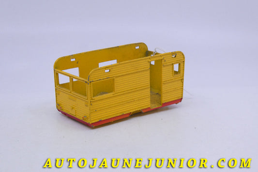 Le Dinky Toys Peugeot CaravaneCaravelair "Armagnac 420"  Pinder 404 est en vente sur Auto Jaune Junior ! Découvrez nos collections de diecast Dinky-Toys, Corgi, Corgi-Toys, Solido, Norev… AutoJaune Junior ; Retrouvez AutoJauneJunior au magasin AutoJaune Paris, ouvert en 1984 par Vincent Espinasse. 