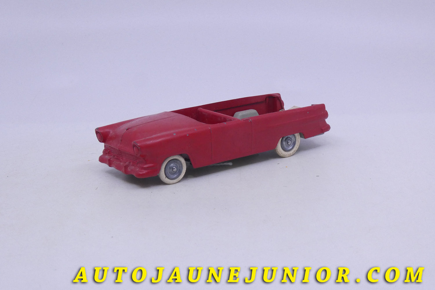 Le Solido Ford Fairlaine Pick Up est en vente sur Auto Jaune Junior ! Découvrez nos collections de diecast Dinky-Toys, Corgi, Corgi-Toys, Solido, Norev… AutoJaune Junior ; Retrouvez AutoJauneJunior au magasin AutoJaune Paris, ouvert en 1984 par Vincent Espinasse. 