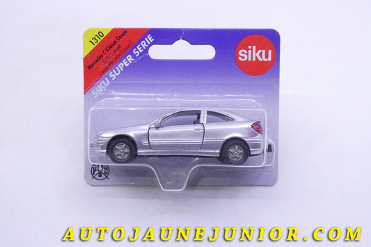 Le Siku Mercedes C-Klasse coupé est en vente sur Auto Jaune Junior ! Découvrez nos collections de diecast Dinky-Toys, Corgi, Corgi-Toys, Solido, Norev… AutoJaune Junior ; Retrouvez AutoJauneJunior au magasin AutoJaune Paris, ouvert en 1984 par Vincent Espinasse. 