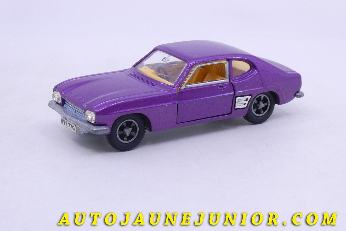 Le Dinky Toys Ford Capri est en vente sur Auto Jaune Junior ! Découvrez nos collections de diecast Dinky-Toys, Corgi, Corgi-Toys, Solido, Norev… AutoJaune Junior ; Retrouvez AutoJauneJunior au magasin AutoJaune Paris, ouvert en 1984 par Vincent Espinasse. 