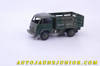 Le Dinky Toys Ford Camion ridelles Ajourées est en vente sur Auto Jaune Junior ! Découvrez nos collections de diecast Dinky-Toys, Corgi, Corgi-Toys, Solido, Norev… AutoJaune Junior ; Retrouvez AutoJauneJunior au magasin AutoJaune Paris, ouvert en 1984 par Vincent Espinasse. 
