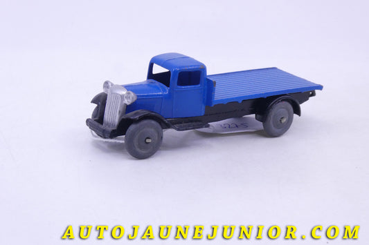 Le Dinky Toys Camion Camion Plateau est en vente sur Auto Jaune Junior ! Découvrez nos collections de diecast Dinky-Toys, Corgi, Corgi-Toys, Solido, Norev… AutoJaune Junior ; Retrouvez AutoJauneJunior au magasin AutoJaune Paris, ouvert en 1984 par Vincent Espinasse. 