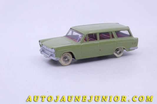 Le Dinky Toys Fiat 1800 Break Afrique du Sud  est en vente sur Auto Jaune Junior ! Découvrez nos collections de diecast Dinky-Toys, Corgi, Corgi-Toys, Solido, Norev… AutoJaune Junior ; Retrouvez AutoJauneJunior au magasin AutoJaune Paris, ouvert en 1984 par Vincent Espinasse. 