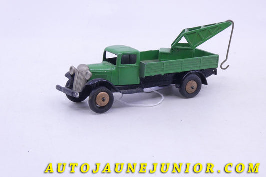 Le Dinky Toys Camion Camion dépanneuse  (grue pleine) est en vente sur Auto Jaune Junior ! Découvrez nos collections de diecast Dinky-Toys, Corgi, Corgi-Toys, Solido, Norev… AutoJaune Junior ; Retrouvez AutoJauneJunior au magasin AutoJaune Paris, ouvert en 1984 par Vincent Espinasse. 