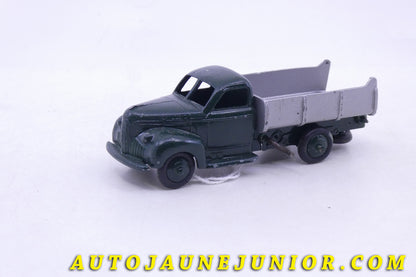 Le Dinky Toys Studebaker camion benne basculante est en vente sur Auto Jaune Junior ! Découvrez nos collections de diecast Dinky-Toys, Corgi, Corgi-Toys, Solido, Norev… AutoJaune Junior ; Retrouvez AutoJauneJunior au magasin AutoJaune Paris, ouvert en 1984 par Vincent Espinasse. 