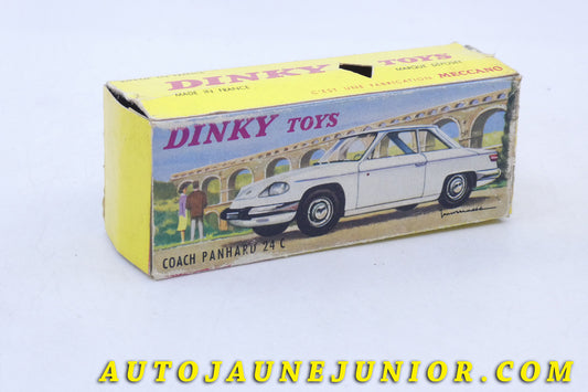 Le Dinky Toys Panhard 25 C est en vente sur Auto Jaune Junior ! Découvrez nos collections de diecast Dinky-Toys, Corgi, Corgi-Toys, Solido, Norev… AutoJaune Junior ; Retrouvez AutoJauneJunior au magasin AutoJaune Paris, ouvert en 1984 par Vincent Espinasse. 