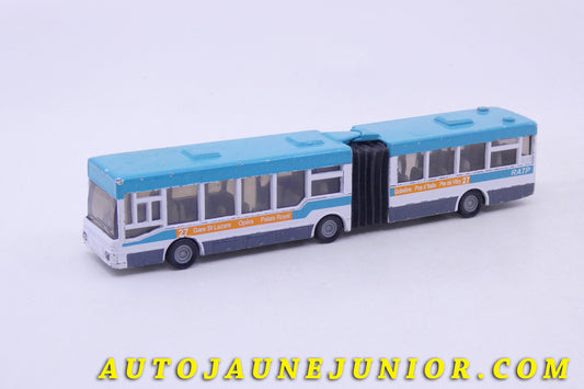 Le Siku Man Double Bus Parisien Ligne 26 est en vente sur Auto Jaune Junior ! Découvrez nos collections de diecast Dinky-Toys, Corgi, Corgi-Toys, Solido, Norev… AutoJaune Junior ; Retrouvez AutoJauneJunior au magasin AutoJaune Paris, ouvert en 1984 par Vincent Espinasse. 