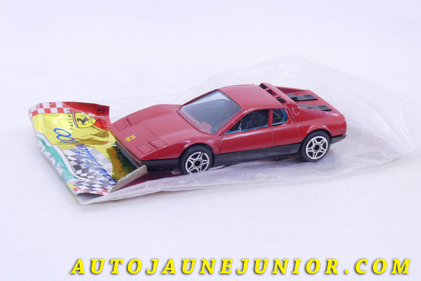 Le Burago Ferrari 512 est en vente sur Auto Jaune Junior ! Découvrez nos collections de diecast Dinky-Toys, Corgi, Corgi-Toys, Solido, Norev… AutoJaune Junior ; Retrouvez AutoJauneJunior au magasin AutoJaune Paris, ouvert en 1984 par Vincent Espinasse. 