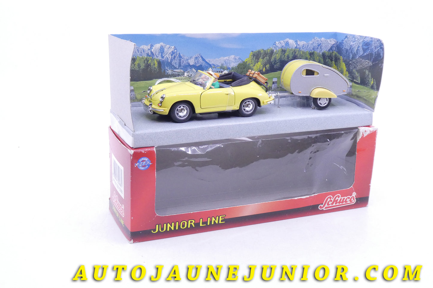 Le Schuko Porsche 356 C avec Caravane  est en vente sur Auto Jaune Junior ! Découvrez nos collections de diecast Dinky-Toys, Corgi, Corgi-Toys, Solido, Norev… AutoJaune Junior ; Retrouvez AutoJauneJunior au magasin AutoJaune Paris, ouvert en 1984 par Vincent Espinasse. 