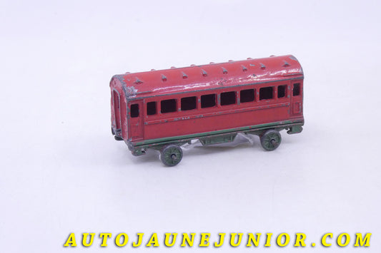Le Hubley Ford Wagon est en vente sur Auto Jaune Junior ! Découvrez nos collections de diecast Dinky-Toys, Corgi, Corgi-Toys, Solido, Norev… AutoJaune Junior ; Retrouvez AutoJauneJunior au magasin AutoJaune Paris, ouvert en 1984 par Vincent Espinasse. 