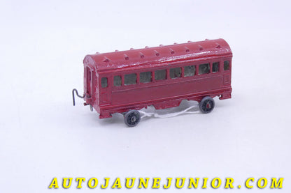 Le Solido Renault Cabine téléphonique est en vente sur Auto Jaune Junior ! Découvrez nos collections de diecast Dinky-Toys, Corgi, Corgi-Toys, Solido, Norev… AutoJaune Junior ; Retrouvez AutoJauneJunior au magasin AutoJaune Paris, ouvert en 1984 par Vincent Espinasse. 