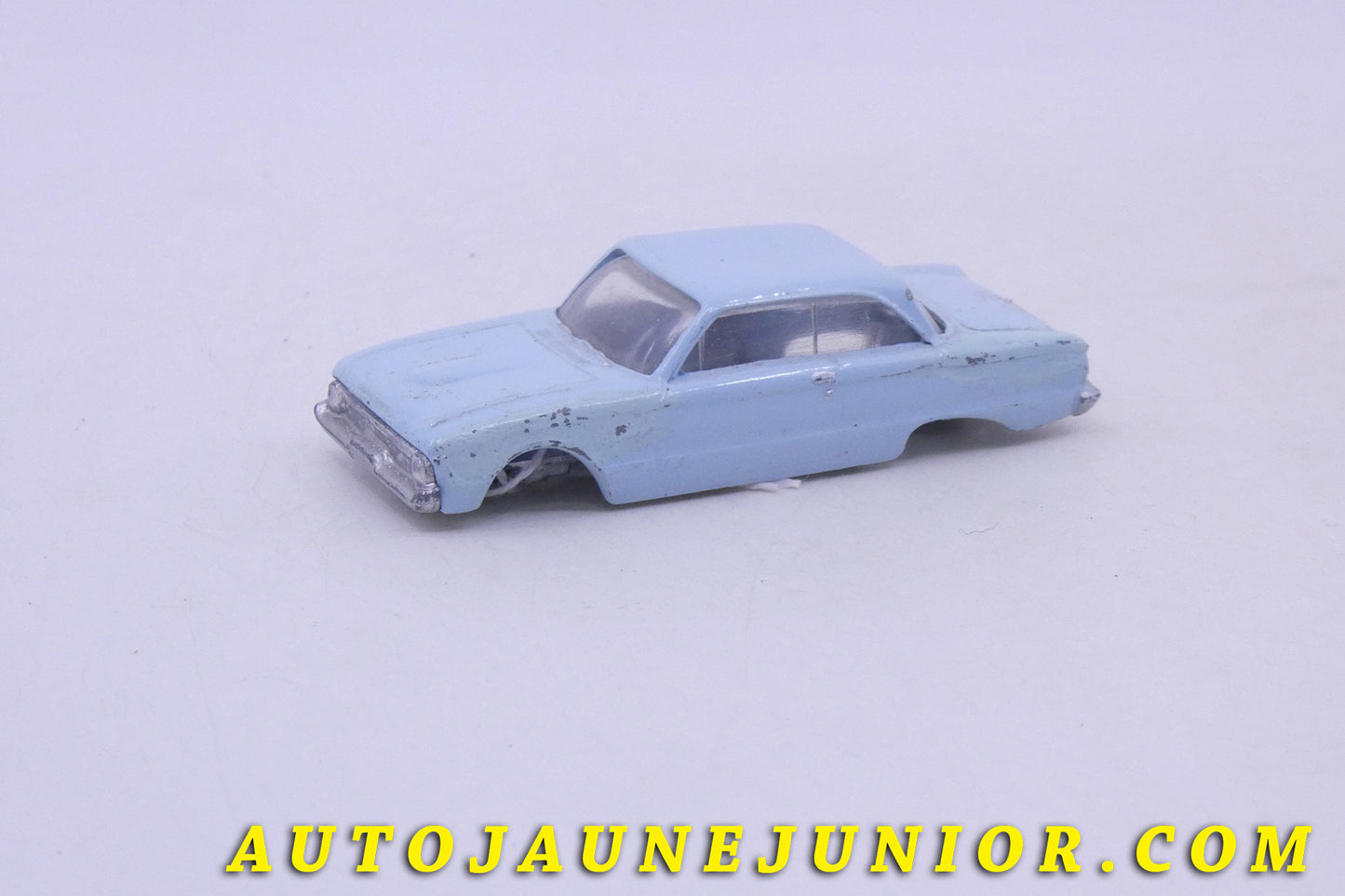 Le Autre Fabriquant Alfa Roméo  Remplir nom du modèle est en vente sur Auto Jaune Junior ! Découvrez nos collections de diecast Dinky-Toys, Corgi, Corgi-Toys, Solido, Norev… AutoJaune Junior ; Retrouvez AutoJauneJunior au magasin AutoJaune Paris, ouvert en 1984 par Vincent Espinasse. 