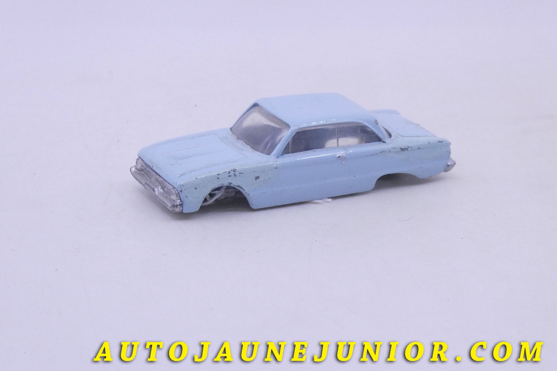 Le Autre Fabriquant Alfa Roméo  Remplir nom du modèle est en vente sur Auto Jaune Junior ! Découvrez nos collections de diecast Dinky-Toys, Corgi, Corgi-Toys, Solido, Norev… AutoJaune Junior ; Retrouvez AutoJauneJunior au magasin AutoJaune Paris, ouvert en 1984 par Vincent Espinasse. 