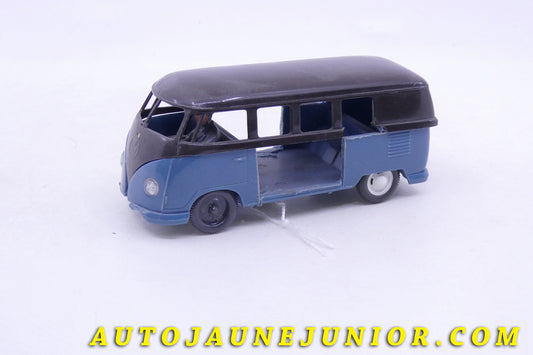 Le Wiking Volkswagen Kombi minibus est en vente sur Auto Jaune Junior ! Découvrez nos collections de diecast Dinky-Toys, Corgi, Corgi-Toys, Solido, Norev… AutoJaune Junior ; Retrouvez AutoJauneJunior au magasin AutoJaune Paris, ouvert en 1984 par Vincent Espinasse. 