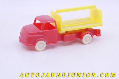 Le Allemagne Mercedes 1113 - Camion Coca Cola est en vente sur Auto Jaune Junior ! Découvrez nos collections de diecast Dinky-Toys, Corgi, Corgi-Toys, Solido, Norev… AutoJaune Junior ; Retrouvez AutoJauneJunior au magasin AutoJaune Paris, ouvert en 1984 par Vincent Espinasse. 