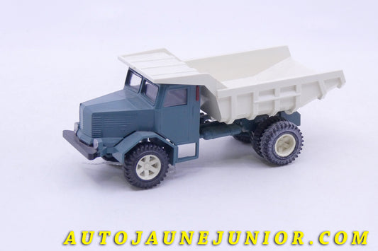 Le Siku Krupp MK15 c5 benne de chantier est en vente sur Auto Jaune Junior ! Découvrez nos collections de diecast Dinky-Toys, Corgi, Corgi-Toys, Solido, Norev… AutoJaune Junior ; Retrouvez AutoJauneJunior au magasin AutoJaune Paris, ouvert en 1984 par Vincent Espinasse. 