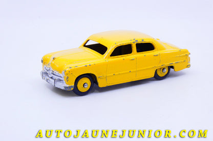 Le #3415 - Dinky Toys - Ford - Fordor (Type 1 Unicolore) est en vente sur Auto Jaune Junior ! Découvrez nos collections de diecast Dinky-Toys, Corgi, Corgi-Toys, Solido, Norev… Découvrez notre magasin physique , AutoJaune Paris, ouvert en 1984 par Vincent Espinasse. 41 rue Cavendish, 75019 Paris. Tel : 01 42 40 61 23. Ouvert les mardi et vendredi de 13h à 19h. 