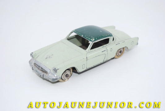 Le #3445 - Dinky Toys - Studebaker - Commander (chassis plein) est en vente sur Auto Jaune Junior ! Découvrez nos collections de diecast Dinky-Toys, Corgi, Corgi-Toys, Solido, Norev… Découvrez notre magasin physique , AutoJaune Paris, ouvert en 1984 par Vincent Espinasse. 41 rue Cavendish, 75019 Paris. Tel : 01 42 40 61 23. Ouvert les mardi et vendredi de 13h à 19h. 