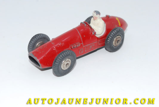 Le #3449 - Dinky Toys - Ferrari - 500 F2 Calandre quadrillée #1 est en vente sur Auto Jaune Junior ! Découvrez nos collections de diecast Dinky-Toys, Corgi, Corgi-Toys, Solido, Norev… Découvrez notre magasin physique , AutoJaune Paris, ouvert en 1984 par Vincent Espinasse. 41 rue Cavendish, 75019 Paris. Tel : 01 42 40 61 23. Ouvert les mardi et vendredi de 13h à 19h. 