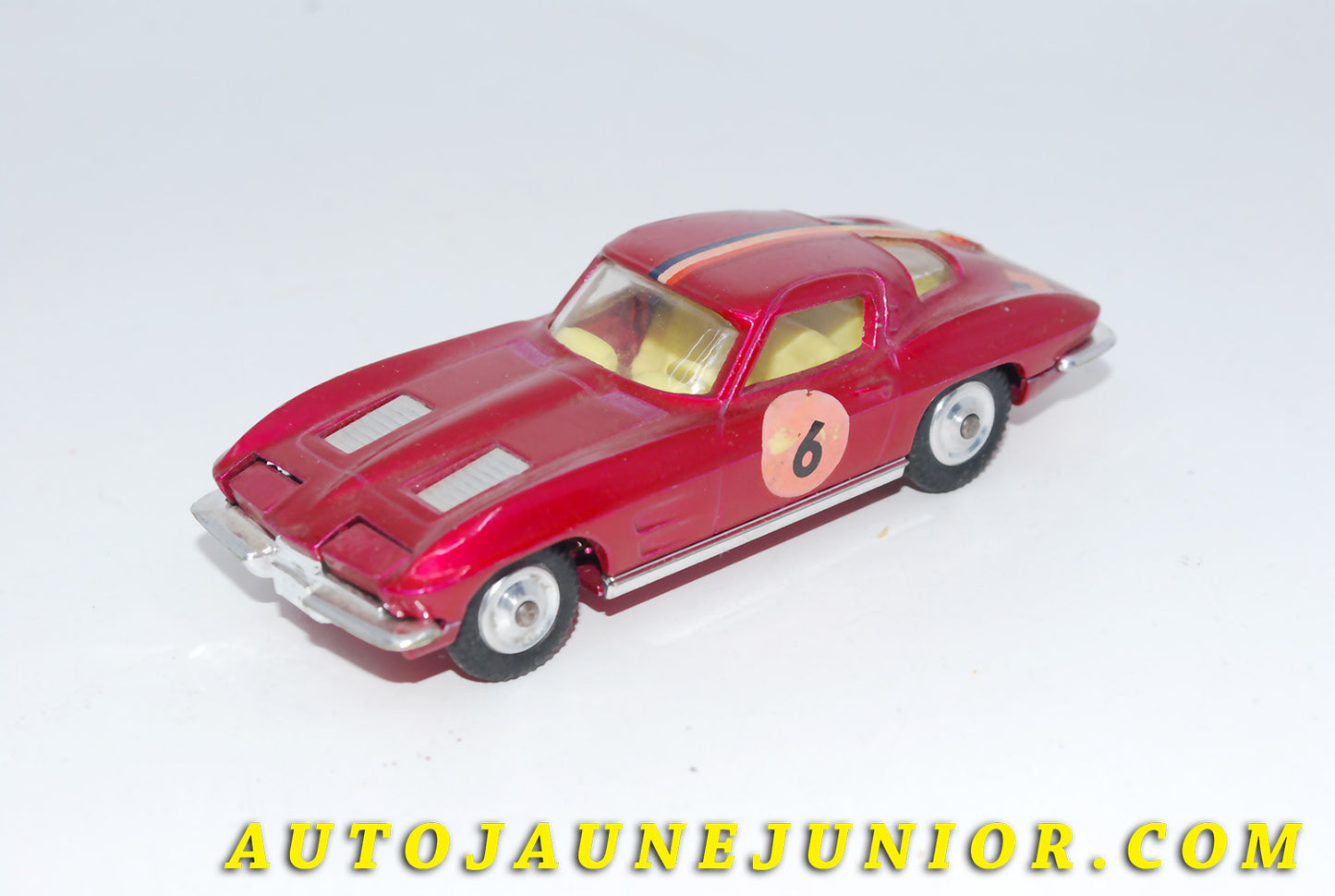 Le #3452 - Corgi Toys - Chevrolet - Stingray Corvette est en vente sur Auto Jaune Junior ! Découvrez nos collections de diecast Dinky-Toys, Corgi, Corgi-Toys, Solido, Norev… Découvrez notre magasin physique , AutoJaune Paris, ouvert en 1984 par Vincent Espinasse. 41 rue Cavendish, 75019 Paris. Tel : 01 42 40 61 23. Ouvert les mardi et vendredi de 13h à 19h. 