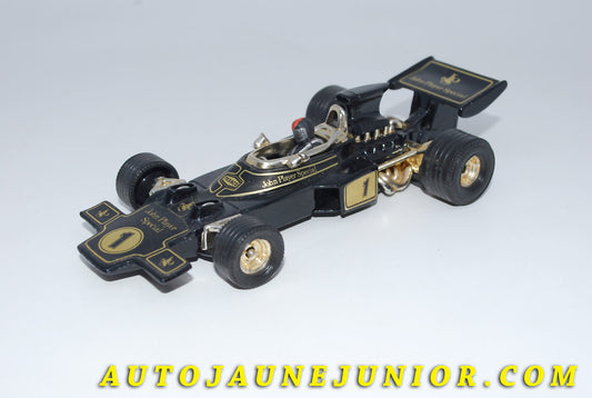 Le #3454 - Corgi Toys - Lotus - 72 JPS Ronnie Peterson 1973 est en vente sur Auto Jaune Junior ! Découvrez nos collections de diecast Dinky-Toys, Corgi, Corgi-Toys, Solido, Norev… Découvrez notre magasin physique , AutoJaune Paris, ouvert en 1984 par Vincent Espinasse. 41 rue Cavendish, 75019 Paris. Tel : 01 42 40 61 23. Ouvert les mardi et vendredi de 13h à 19h. 