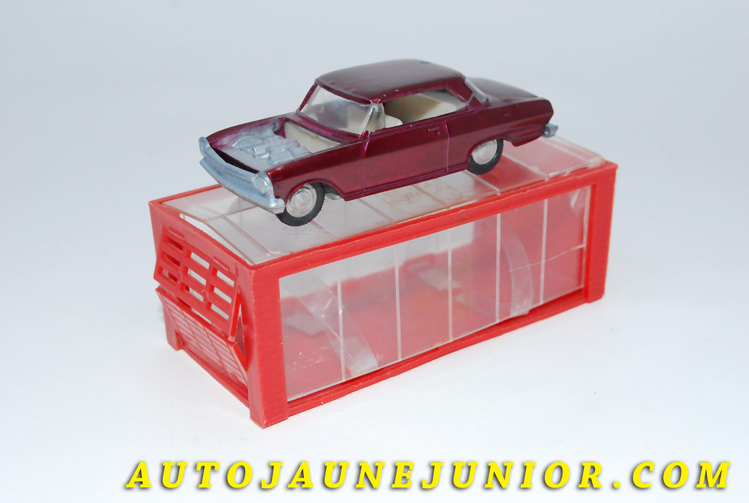 Le #3455 - Dinky Toys - Chevrolet - Chevy II est en vente sur Auto Jaune Junior ! Découvrez nos collections de diecast Dinky-Toys, Corgi, Corgi-Toys, Solido, Norev… Découvrez notre magasin physique , AutoJaune Paris, ouvert en 1984 par Vincent Espinasse. 41 rue Cavendish, 75019 Paris. Tel : 01 42 40 61 23. Ouvert les mardi et vendredi de 13h à 19h. 