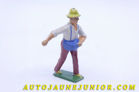 Le #3612 - France (PH) - Personnage - Paysan est en vente sur Auto Jaune Junior ! Découvrez nos collections de diecast Dinky-Toys, Corgi, Corgi-Toys, Solido, Norev… Découvrez notre magasin physique , AutoJaune Paris, ouvert en 1984 par Vincent Espinasse. 41 rue Cavendish, 75019 Paris. Tel : 01 42 40 61 23. Ouvert les mardi et vendredi de 13h à 19h. 