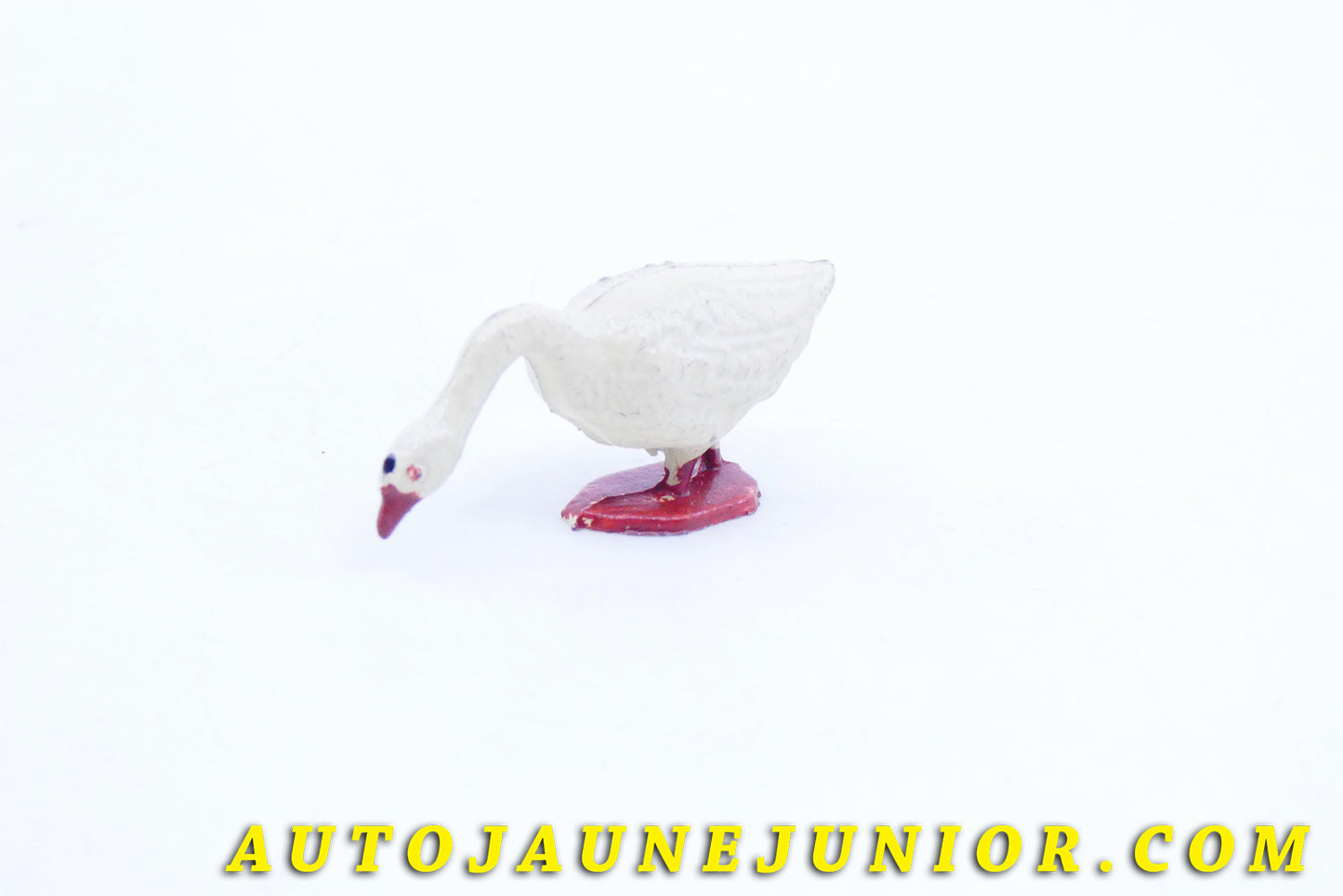Le #3618 - France (PH) - Animal - Oie est en vente sur Auto Jaune Junior ! Découvrez nos collections de diecast Dinky-Toys, Corgi, Corgi-Toys, Solido, Norev… Découvrez notre magasin physique , AutoJaune Paris, ouvert en 1984 par Vincent Espinasse. 41 rue Cavendish, 75019 Paris. Tel : 01 42 40 61 23. Ouvert les mardi et vendredi de 13h à 19h. 