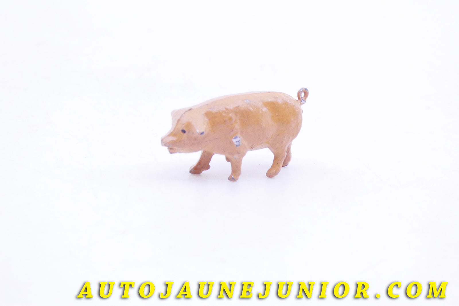 Le #3624 - France (PH) - Animal - Petit cochon est en vente sur Auto Jaune Junior ! Découvrez nos collections de diecast Dinky-Toys, Corgi, Corgi-Toys, Solido, Norev… Découvrez notre magasin physique , AutoJaune Paris, ouvert en 1984 par Vincent Espinasse. 41 rue Cavendish, 75019 Paris. Tel : 01 42 40 61 23. Ouvert les mardi et vendredi de 13h à 19h. 