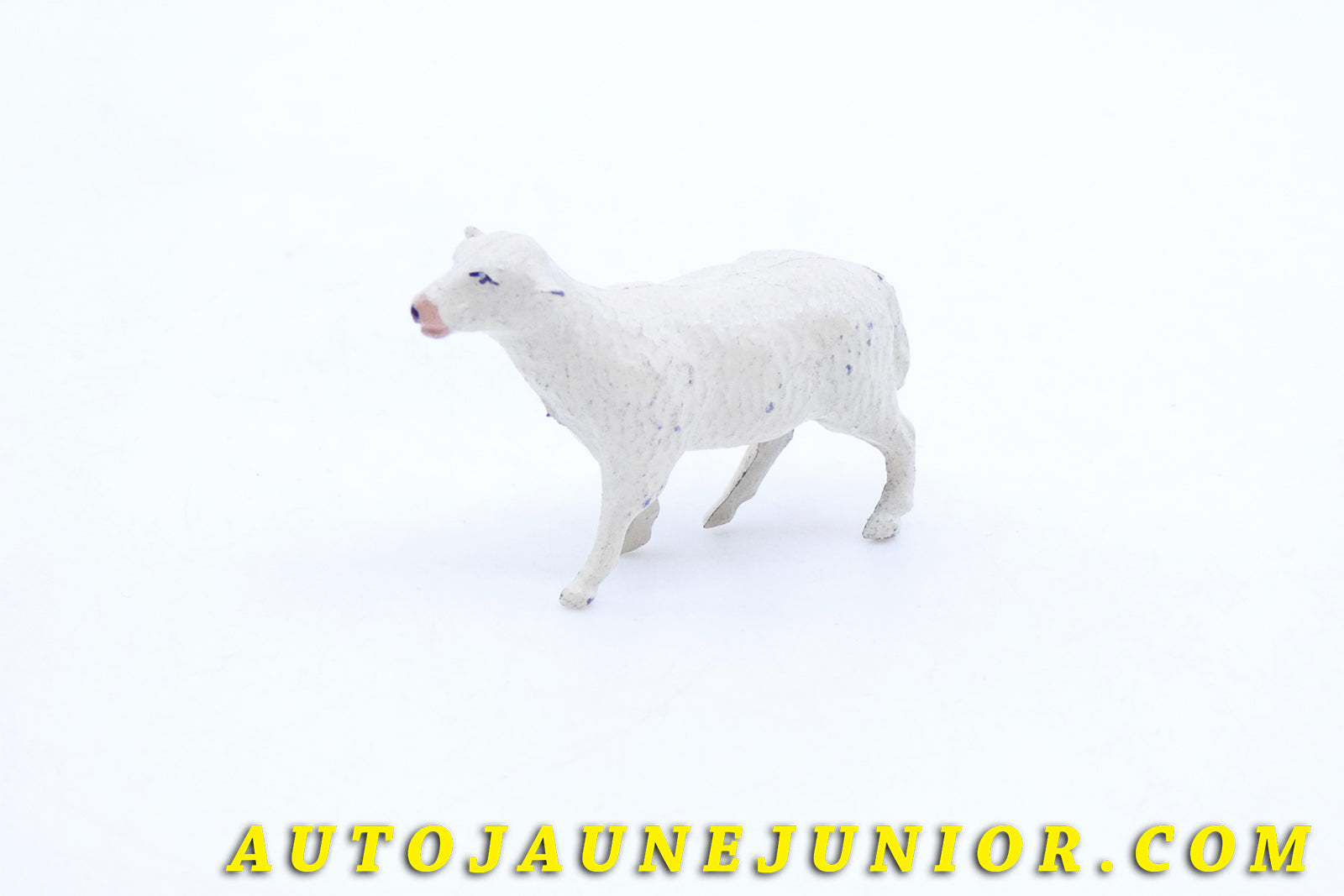 Le #3630 - France (PH) - Animal - Agneau est en vente sur Auto Jaune Junior ! Découvrez nos collections de diecast Dinky-Toys, Corgi, Corgi-Toys, Solido, Norev… Découvrez notre magasin physique , AutoJaune Paris, ouvert en 1984 par Vincent Espinasse. 41 rue Cavendish, 75019 Paris. Tel : 01 42 40 61 23. Ouvert les mardi et vendredi de 13h à 19h. 