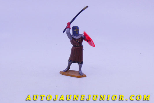 Le #3635 - Starlux - Figurine - Chevalier armé d’un sabre courbe et d’un petit bouclier héraldique. est en vente sur Auto Jaune Junior ! Découvrez nos collections de diecast Dinky-Toys, Corgi, Corgi-Toys, Solido, Norev… Découvrez notre magasin physique , AutoJaune Paris, ouvert en 1984 par Vincent Espinasse. 41 rue Cavendish, 75019 Paris. Tel : 01 42 40 61 23. Ouvert les mardi et vendredi de 13h à 19h. 