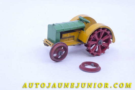 Le Dinky Toys Fordson Tracteur Agricole est en vente sur Auto Jaune Junior ! Découvrez nos collections de diecast Dinky-Toys, Corgi, Corgi-Toys, Solido, Norev… AutoJaune Junior ; Retrouvez AutoJauneJunior au magasin AutoJaune Paris, ouvert en 1984 par Vincent Espinasse. 