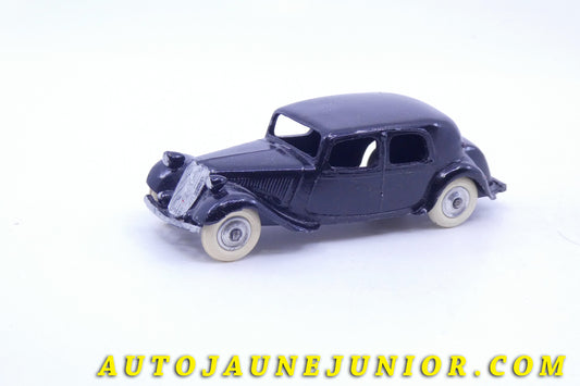 Le #3711 - JRD - Citroën - 11 BL est en vente sur Auto Jaune Junior ! Découvrez nos collections de diecast Dinky-Toys, Corgi, Corgi-Toys, Solido, Norev… Découvrez notre magasin physique , AutoJaune Paris, ouvert en 1984 par Vincent Espinasse. 41 rue Cavendish, 75019 Paris. Tel : 01 42 40 61 23. Ouvert les mardi et vendredi de 13h à 19h. 