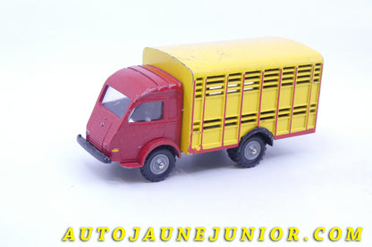 Le C-I-J Renault 2,5t bétaillère est en vente sur Auto Jaune Junior ! Découvrez nos collections de diecast Dinky-Toys, Corgi, Corgi-Toys, Solido, Norev… AutoJaune Junior ; Retrouvez AutoJauneJunior au magasin AutoJaune Paris, ouvert en 1984 par Vincent Espinasse. 