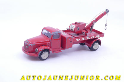 Le Tekno Volvo N88 dépanneuse Falck est en vente sur Auto Jaune Junior ! Découvrez nos collections de diecast Dinky-Toys, Corgi, Corgi-Toys, Solido, Norev… AutoJaune Junior ; Retrouvez AutoJauneJunior au magasin AutoJaune Paris, ouvert en 1984 par Vincent Espinasse. 