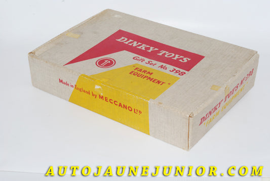 Le #3769 - Dinky Toys - Coffret - Rare Gift Set #398 "Farm Equipment" est en vente sur Auto Jaune Junior ! Découvrez nos collections de diecast Dinky-Toys, Corgi, Corgi-Toys, Solido, Norev… Découvrez notre magasin physique , AutoJaune Paris, ouvert en 1984 par Vincent Espinasse. 41 rue Cavendish, 75019 Paris. Tel : 01 42 40 61 23. Ouvert les mardi et vendredi de 13h à 19h. 