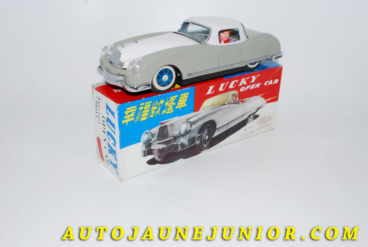 Le #3772 - Lucky - Coupé - Véhicule a friction est en vente sur Auto Jaune Junior ! Découvrez nos collections de diecast Dinky-Toys, Corgi, Corgi-Toys, Solido, Norev… Découvrez notre magasin physique , AutoJaune Paris, ouvert en 1984 par Vincent Espinasse. 41 rue Cavendish, 75019 Paris. Tel : 01 42 40 61 23. Ouvert les mardi et vendredi de 13h à 19h. 