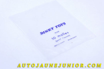 Le #3909 - Dinky Toys - Sachet Vide - 10 Malles (Original) - Provenance "Collection R.Goirand" est en vente sur Auto Jaune Junior ! Découvrez nos collections de diecast Dinky-Toys, Corgi, Corgi-Toys, Solido, Norev… Découvrez notre magasin physique , AutoJaune Paris, ouvert en 1984 par Vincent Espinasse. 41 rue Cavendish, 75019 Paris. Tel : 01 42 40 61 23. Ouvert les mardi et vendredi de 13h à 19h. 