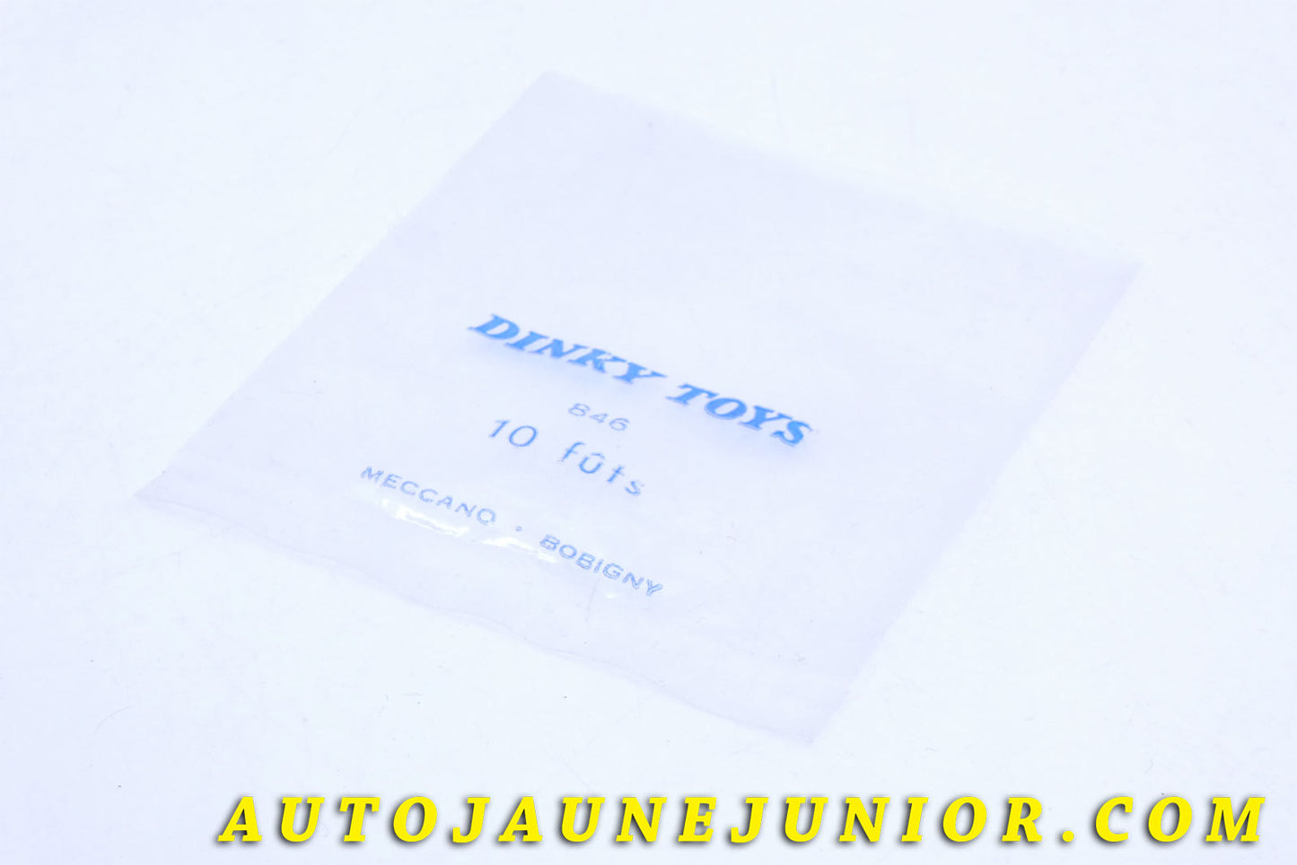 Le #3912 - Dinky Toys - Sachet Vide - 10 Fûts (Original) - Provenance "Collection R.Goirand" est en vente sur Auto Jaune Junior ! Découvrez nos collections de diecast Dinky-Toys, Corgi, Corgi-Toys, Solido, Norev… Découvrez notre magasin physique , AutoJaune Paris, ouvert en 1984 par Vincent Espinasse. 41 rue Cavendish, 75019 Paris. Tel : 01 42 40 61 23. Ouvert les mardi et vendredi de 13h à 19h. 