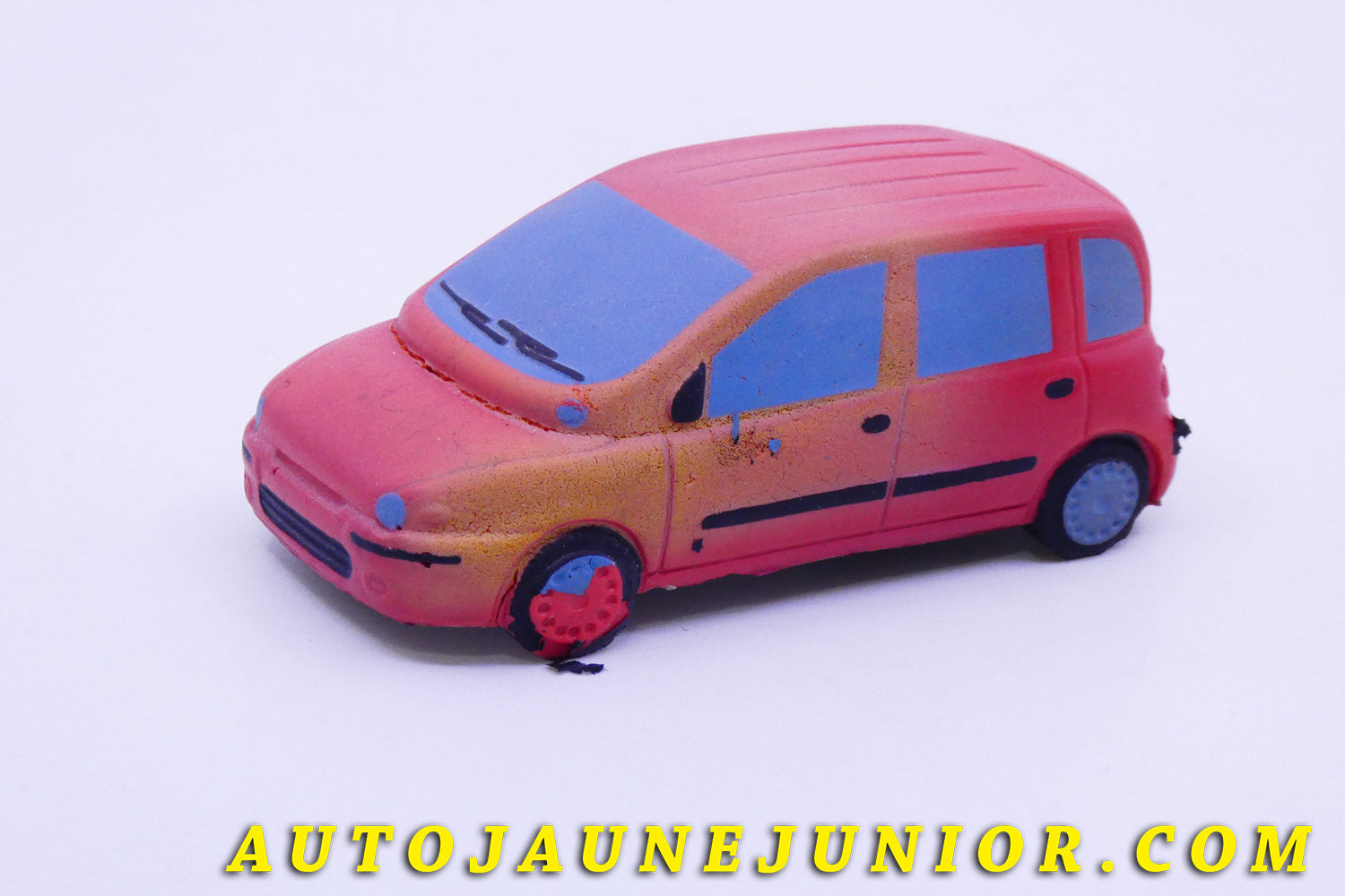Le #3927 - Objet promotionnel - Fiat - Multipla (modèle promotionel en mousse !) est en vente sur Auto Jaune Junior ! Découvrez nos collections de diecast Dinky-Toys, Corgi, Corgi-Toys, Solido, Norev… Découvrez notre magasin physique , AutoJaune Paris, ouvert en 1984 par Vincent Espinasse. 41 rue Cavendish, 75019 Paris. Tel : 01 42 40 61 23. Ouvert les mardi et vendredi de 13h à 19h. 