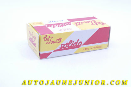 Le #3969 - Solido - Citroën - 4 Cv 1954 "Les Jouets Solido" est en vente sur Auto Jaune Junior ! Découvrez nos collections de diecast Dinky-Toys, Corgi, Corgi-Toys, Solido, Norev… Découvrez notre magasin physique , AutoJaune Paris, ouvert en 1984 par Vincent Espinasse. 41 rue Cavendish, 75019 Paris. Tel : 01 42 40 61 23. Ouvert les mardi et vendredi de 13h à 19h. 
